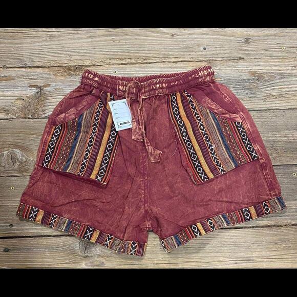 Beautiful boho Shorts - Picture 1 of 3